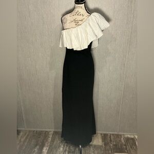 Cinq à Sept Black and White Dress Size 4